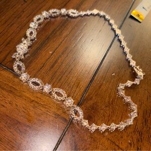 Sparkling silver with Crystal/rhinestones Necklace